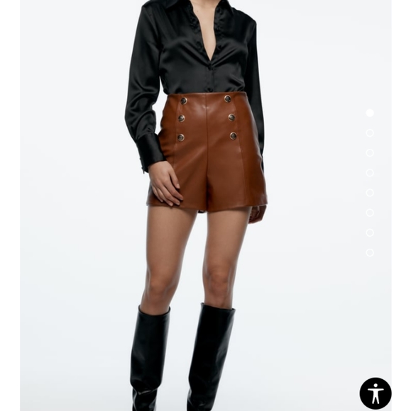 Zara gold button shorts bloggers favorite - Picture 3 of 5